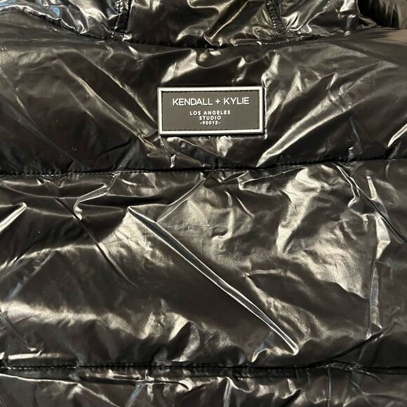 KENDALL & KYLIE Dublin Mixed-Media Sherpa Puffer Jacket - Picture 6 of 8